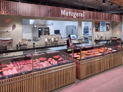 Migros bediente Metzgerei